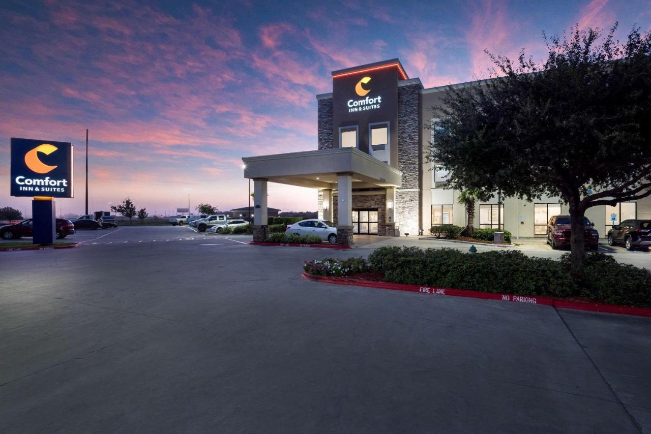 Comfort Inn & Suites Victoria North Exterior foto